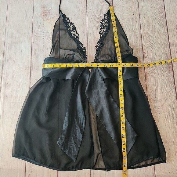 Victoria's Secret Very Sexy black sheer tie front halter chemise M - Picture 9 of 11